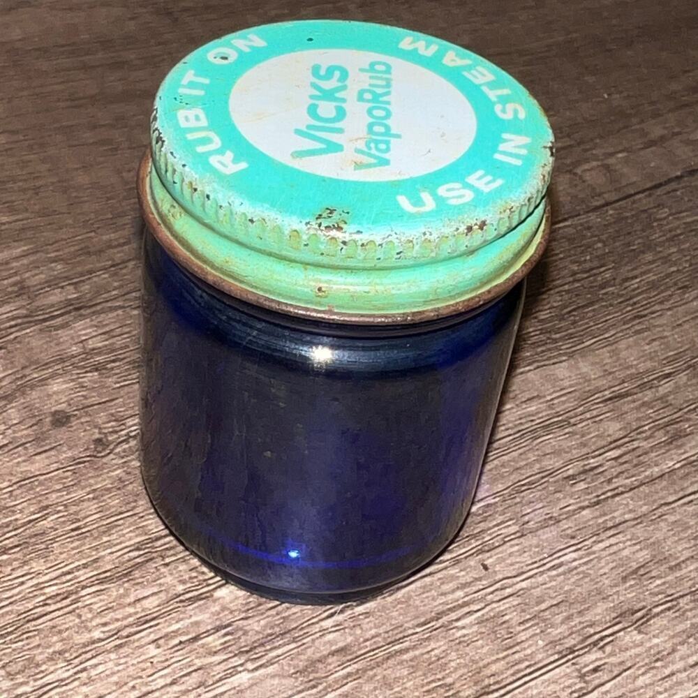 VTG Vicks Vapor Rub Blue Cobalt Glass Jar w/ Twist Metal Cap 2.5"  x 1.5" W #1 - Picture 7 of 7